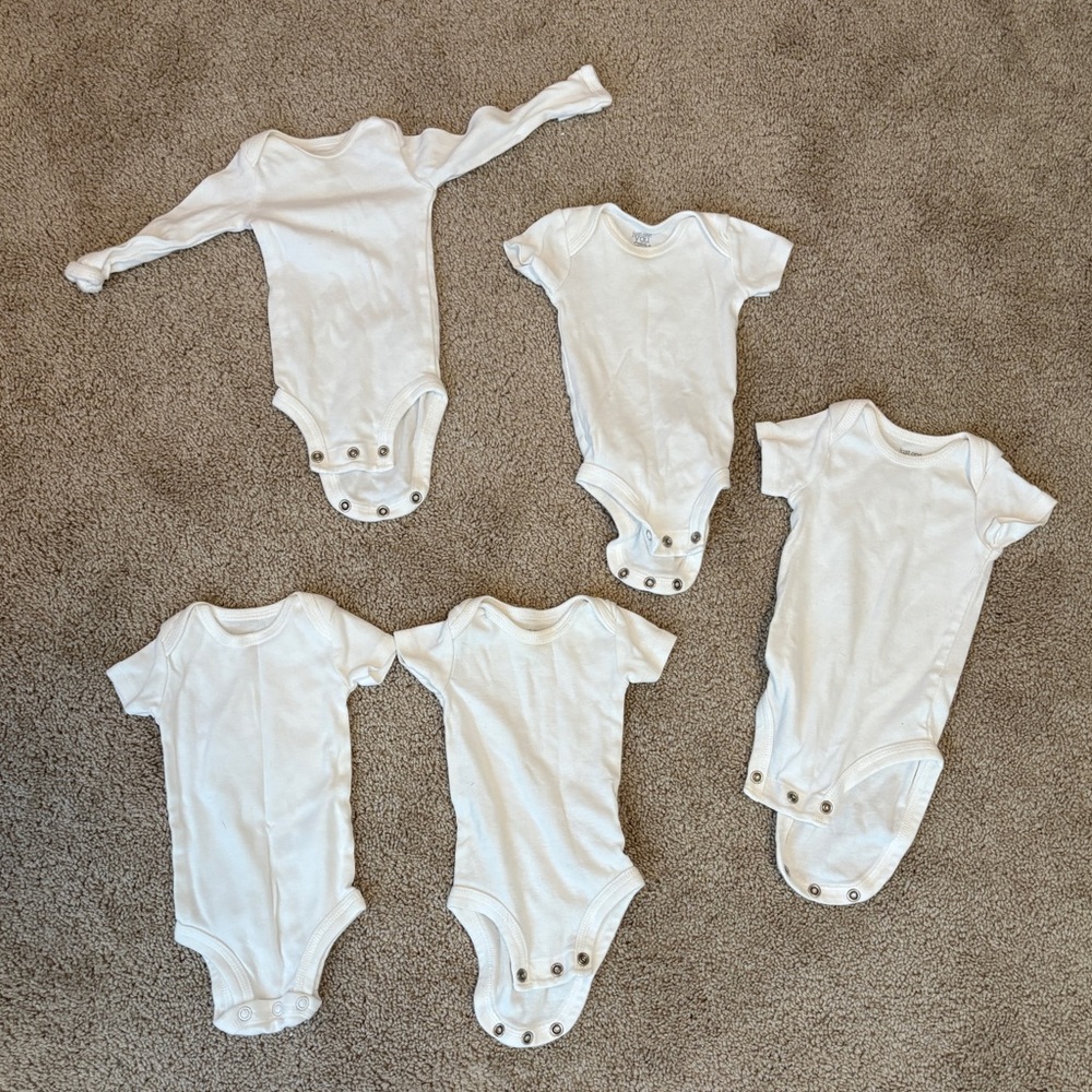 👶 Baby Starter Pack | White Cotton Onesies Bundle | NB+3M | Short & Long Sleeves